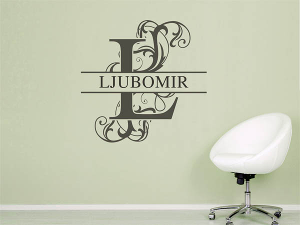 Wandtattoo verschnörkelter Buchstabe L mit Ljubomir