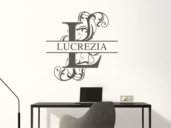 Wandtattoo verschnörkelter Buchstabe L mit Lucrezia