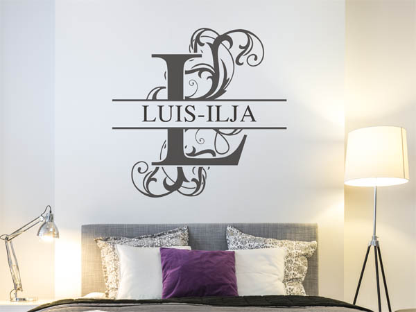 Wandtattoo verschnörkelter Buchstabe L mit Luis-Ilja