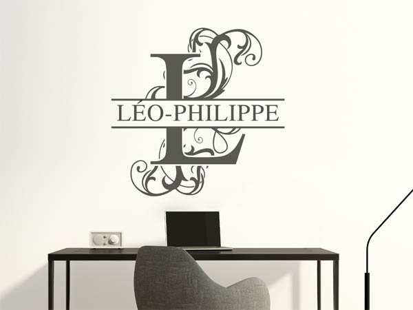 Wandtattoo verschnörkelter Buchstabe L mit Léo-Philippe
