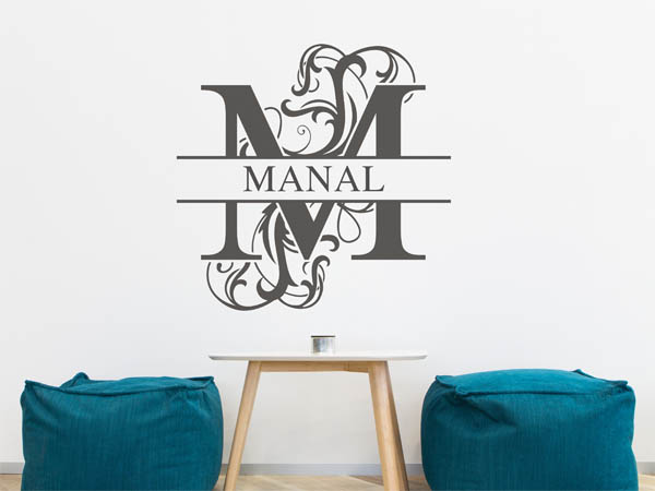 Wandtattoo verschnörkelter Buchstabe M mit Manal