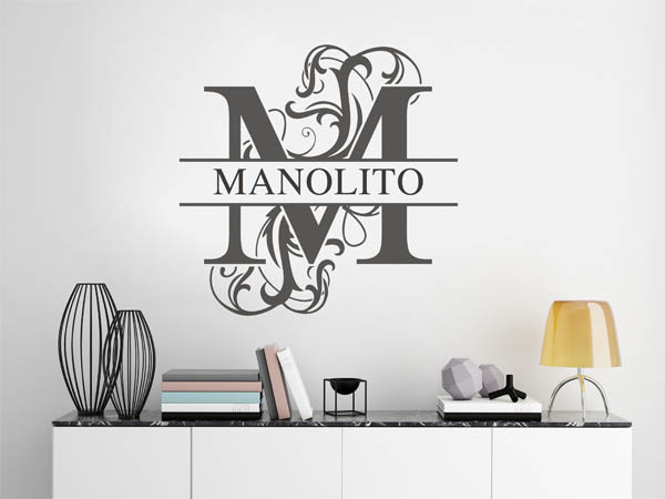 Wandtattoo verschnörkelter Buchstabe M mit Manolito