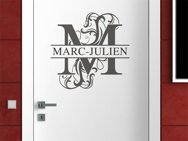 Wandtattoo verschnörkelter Buchstabe M mit Marc-Julien