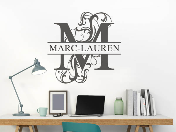 Wandtattoo verschnörkelter Buchstabe M mit Marc-Lauren