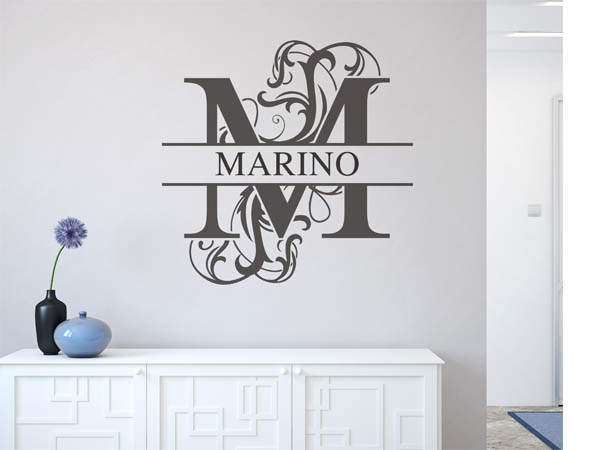 Wandtattoo verschnörkelter Buchstabe M mit Marino