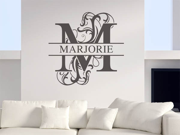 Wandtattoo verschnörkelter Buchstabe M mit Marjorie