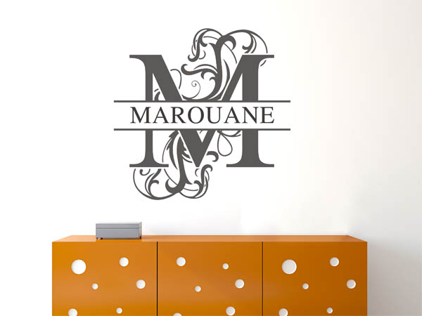 Wandtattoo verschnörkelter Buchstabe M mit Marouane