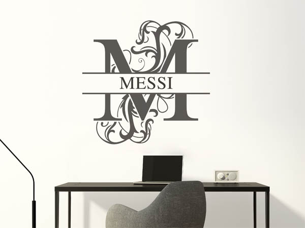 Wandtattoo verschnörkelter Buchstabe M mit Messi