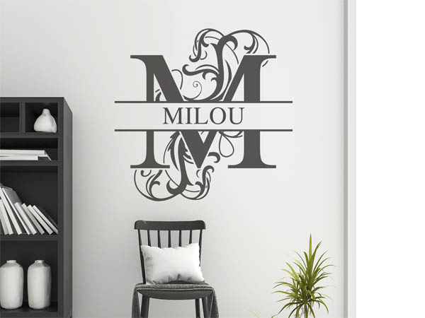 Wandtattoo verschnörkelter Buchstabe M mit Milou