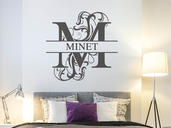 Wandtattoo verschnörkelter Buchstabe M mit Minet