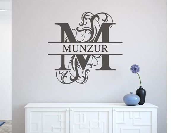 Wandtattoo verschnörkelter Buchstabe M mit Munzur