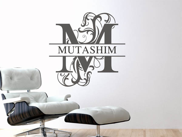 Wandtattoo verschnörkelter Buchstabe M mit Mutashim