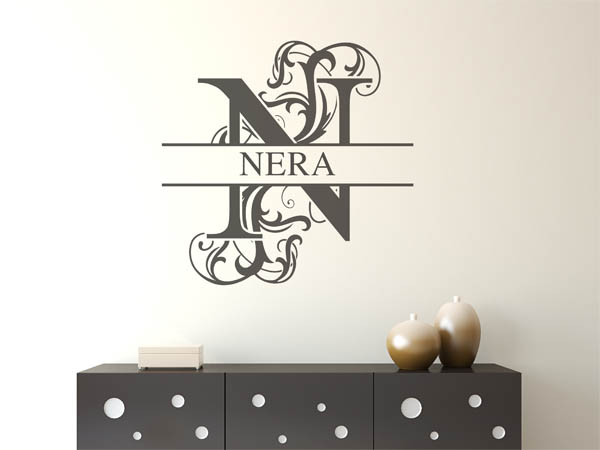Wandtattoo verschnörkelter Buchstabe N mit Nera