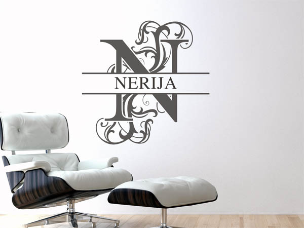 Wandtattoo verschnörkelter Buchstabe N mit Nerija