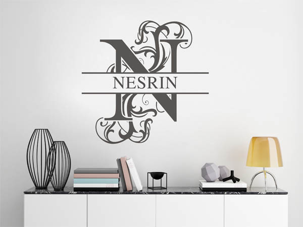 Wandtattoo verschnörkelter Buchstabe N mit Nesrin
