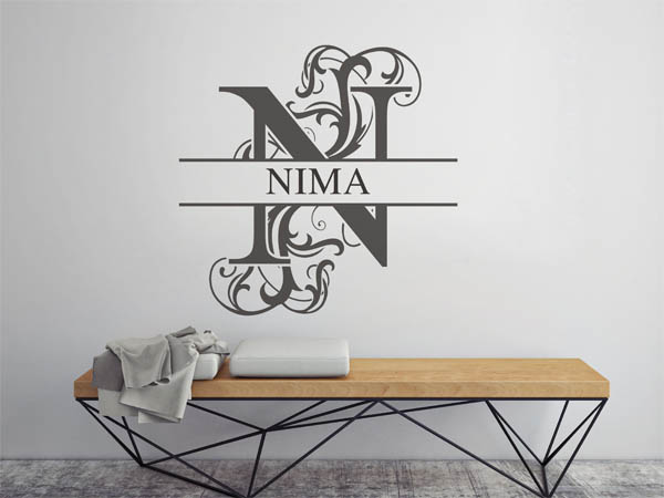 Wandtattoo verschnörkelter Buchstabe N mit Nima