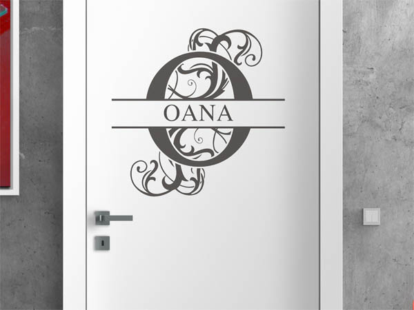 Wandtattoo verschnörkelter Buchstabe O mit Oana