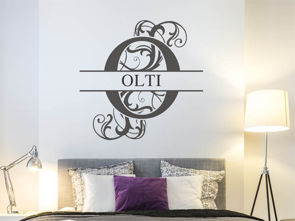 Wandtattoo verschnörkelter Buchstabe O mit Olti