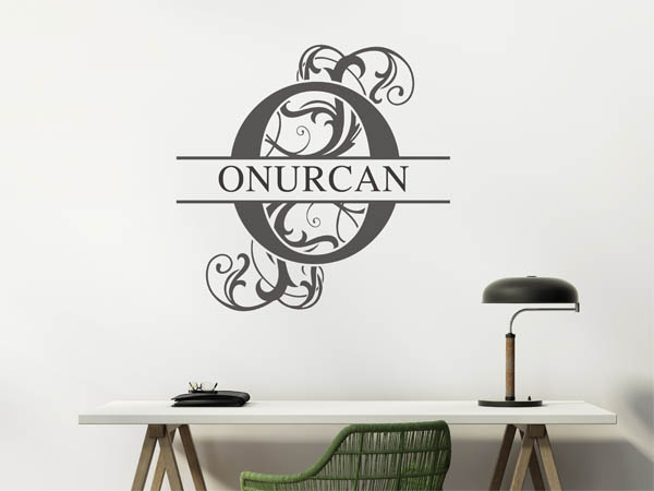 Wandtattoo verschnörkelter Buchstabe O mit Onurcan