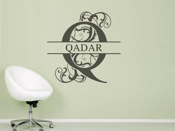 Wandtattoo verschnörkelter Buchstabe Q mit Qadar