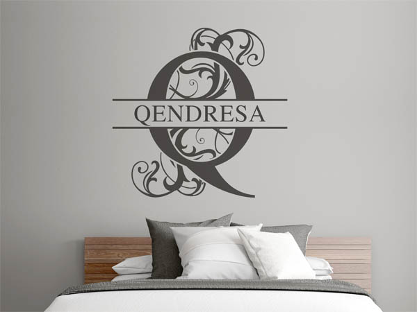 Wandtattoo verschnörkelter Buchstabe Q mit Qendresa
