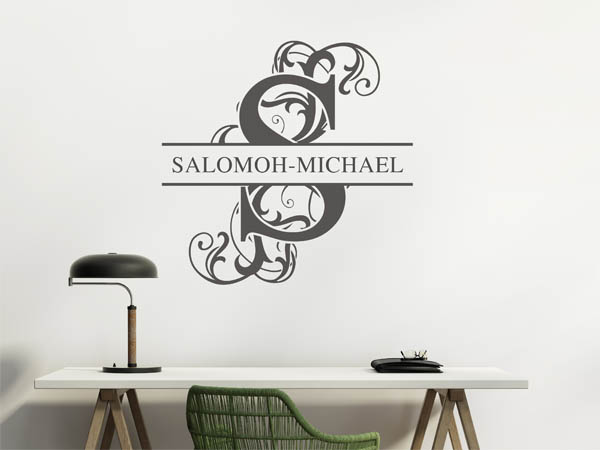 Wandtattoo verschnörkelter Buchstabe S mit Salomoh-Michael