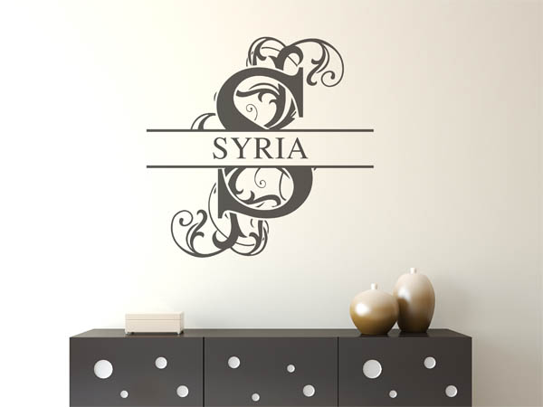 Wandtattoo verschnörkelter Buchstabe S mit Syria