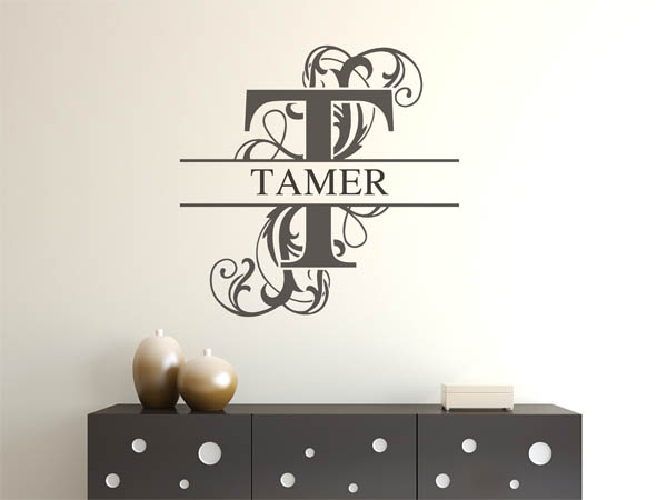 Wandtattoo verschnörkelter Buchstabe T mit Tamer
