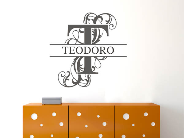 Wandtattoo verschnörkelter Buchstabe T mit Teodoro