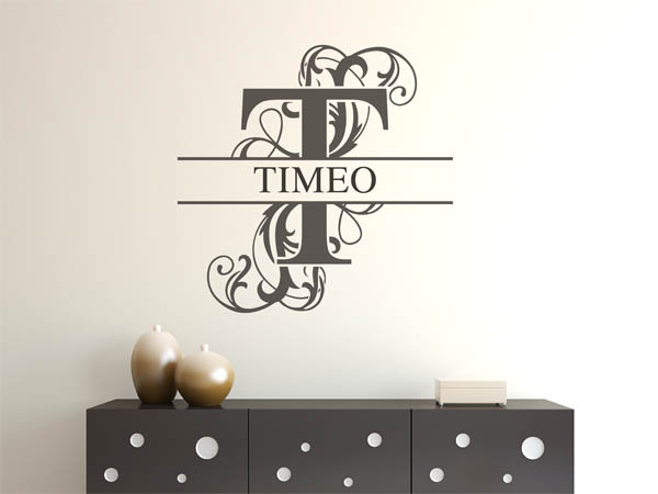 Wandtattoo verschnörkelter Buchstabe T mit Timeo