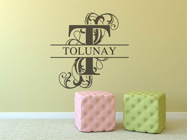 Wandtattoo verschnörkelter Buchstabe T mit Tolunay