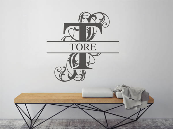 Wandtattoo verschnörkelter Buchstabe T mit Tore