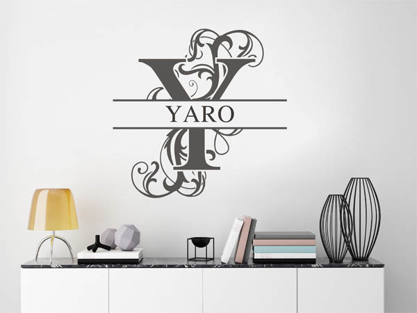 Wandtattoo verschnörkelter Buchstabe Y mit Yaro