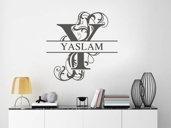 Wandtattoo verschnörkelter Buchstabe Y mit Yaslam