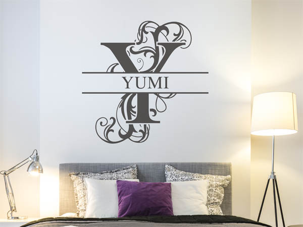 Wandtattoo verschnörkelter Buchstabe Y mit Yumi