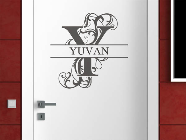 Wandtattoo verschnörkelter Buchstabe Y mit Yuvan
